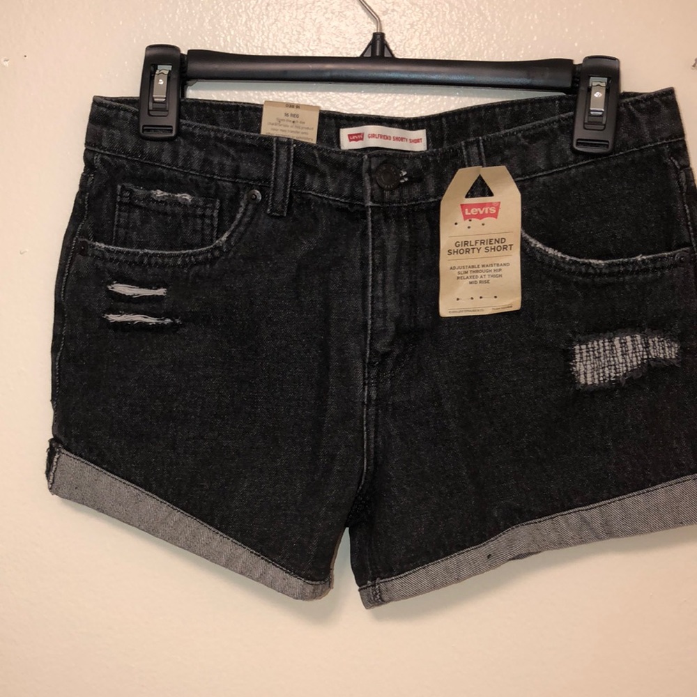 Levi’s girlfriend shorty short ,size 16 reg